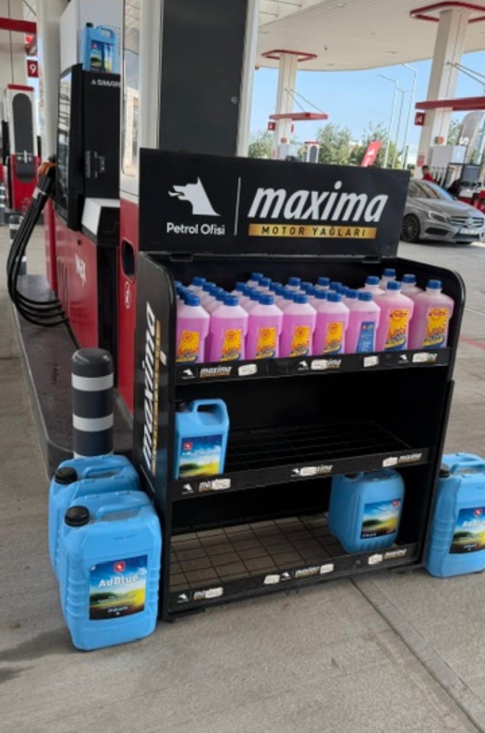 Maxima akaryakıt ürün standı